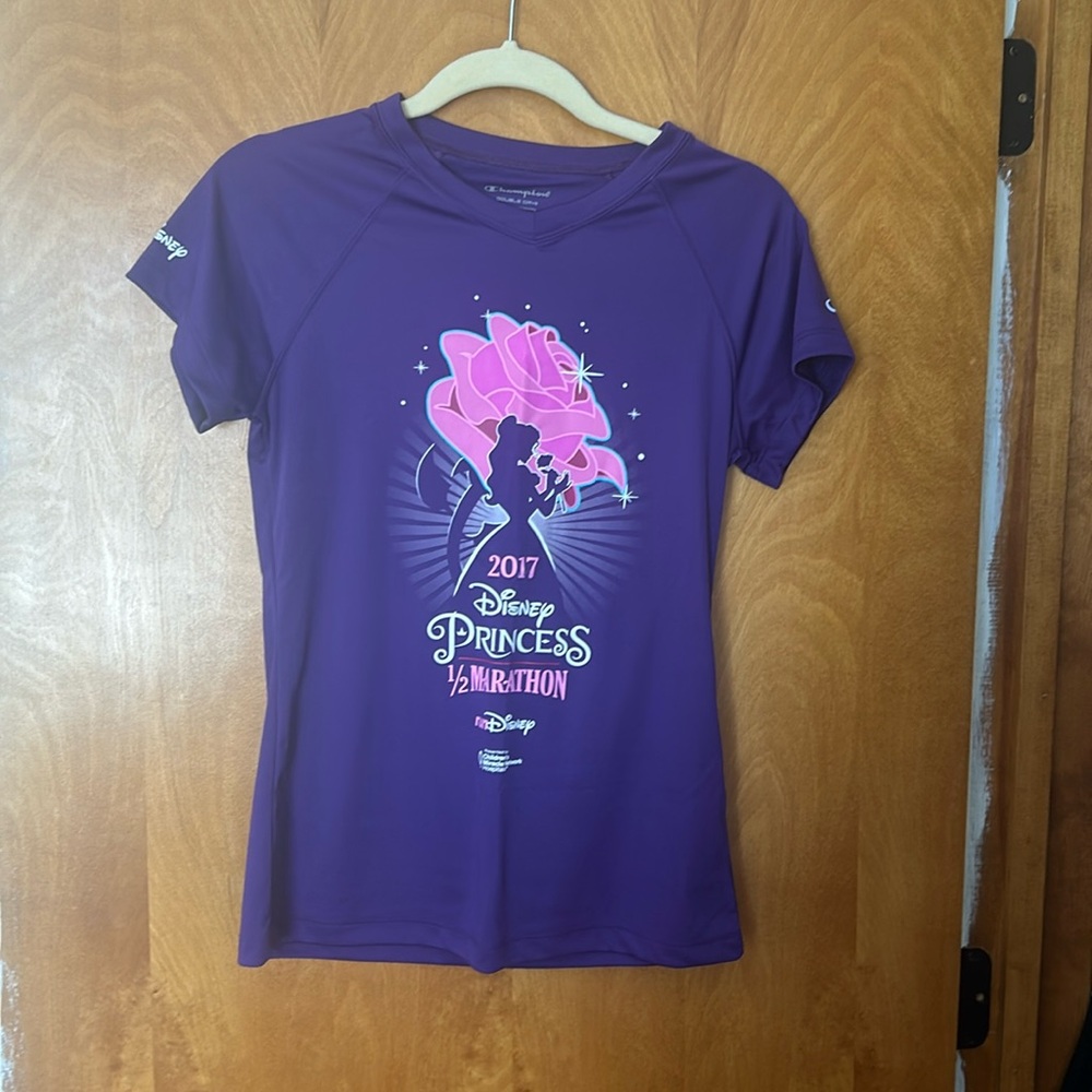 2017 runDisney Princess 1/2 marathon T-shirt.